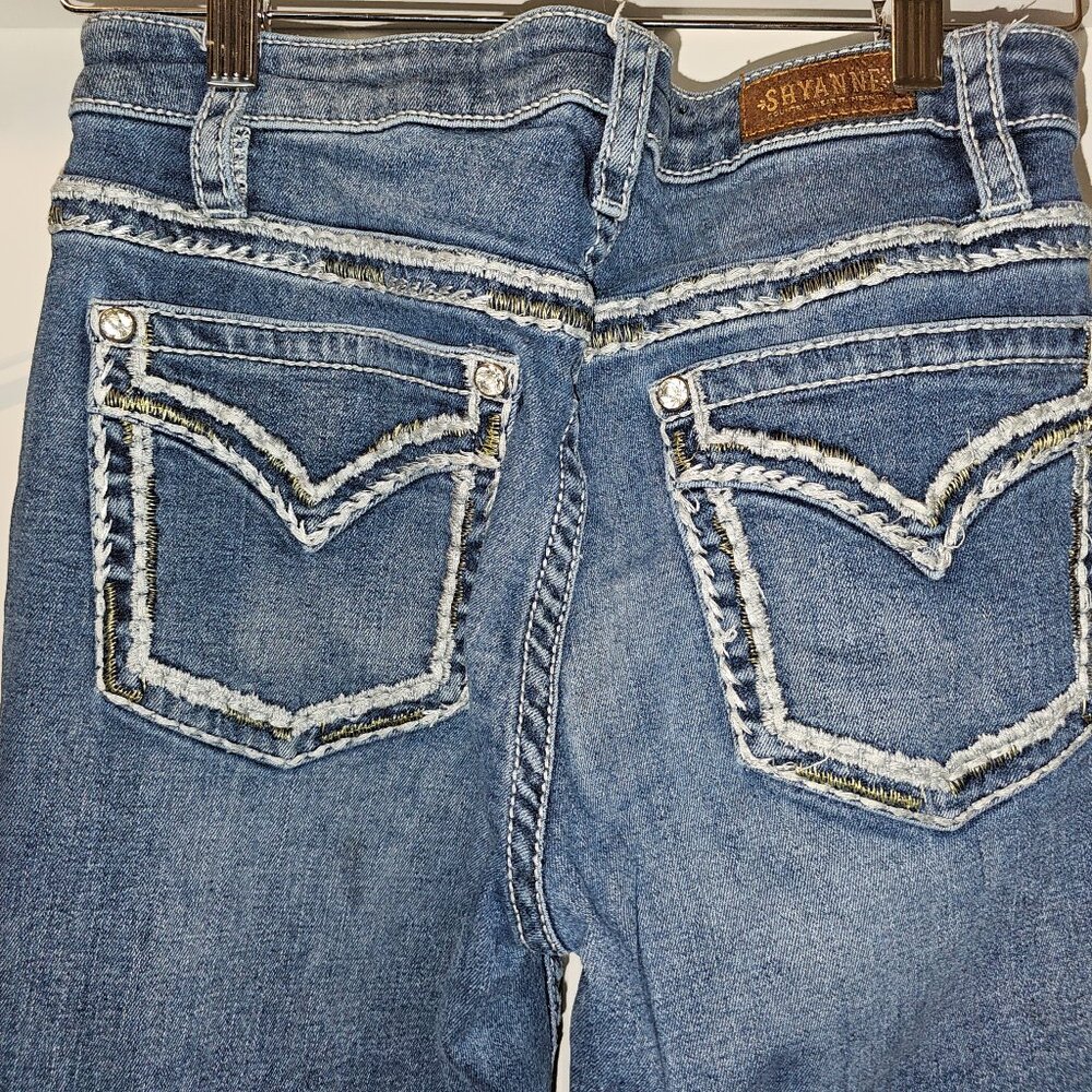 Shyanne Women's Medium Basic Bootcut Stretch Jean… - image 1